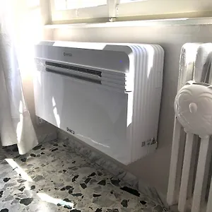 Questa Casa Non è Un Ciu-atr 9390-9 Appartement