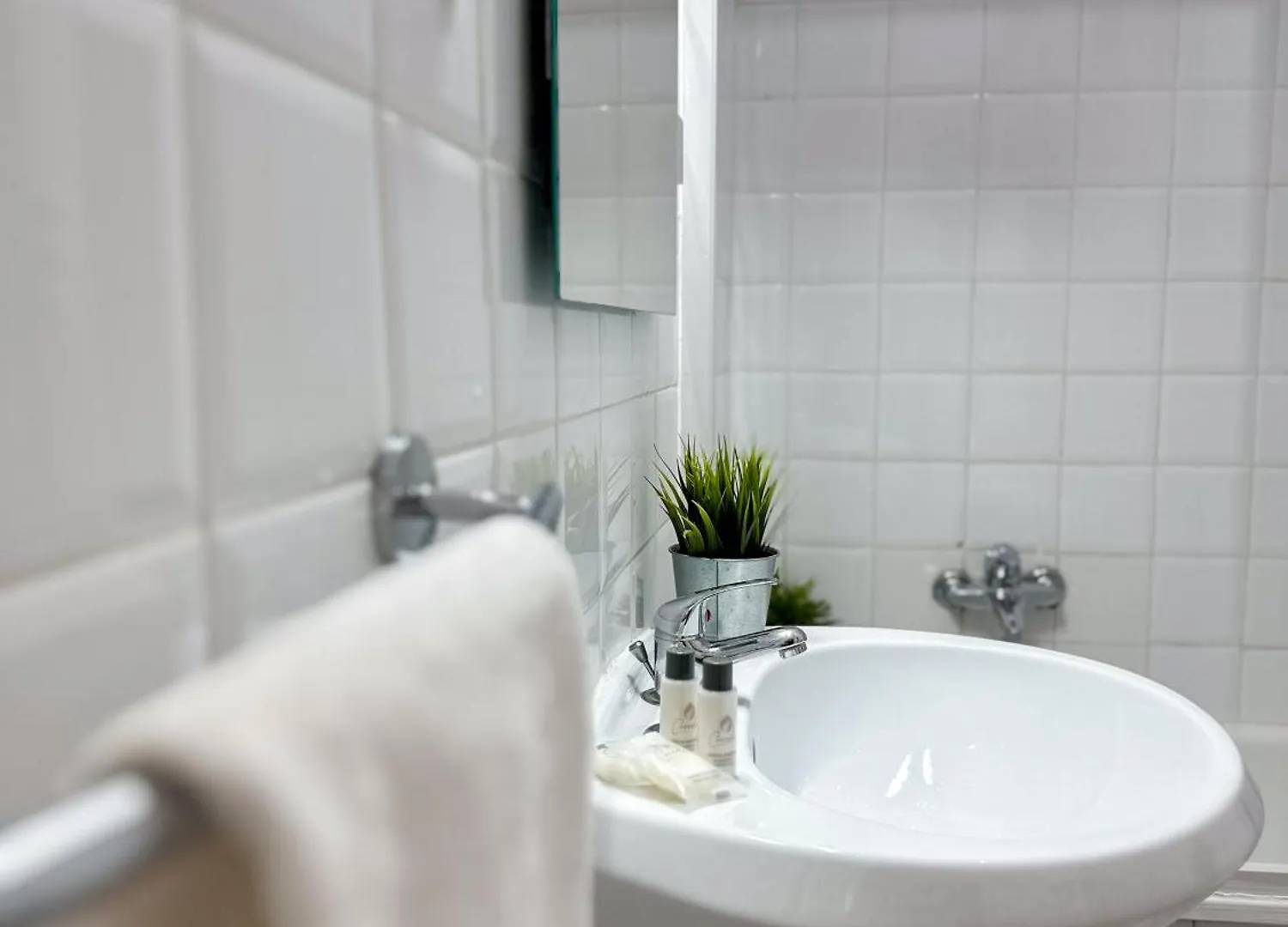 Apartment By The Colosseum - White Chic Flats ローマ イタリア